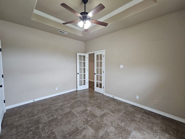 Building Photo - 6211 Newcastle Dr