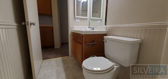 Building Photo - Gated Community 3 Bedroom 2 Bath in Preisker Gardens!