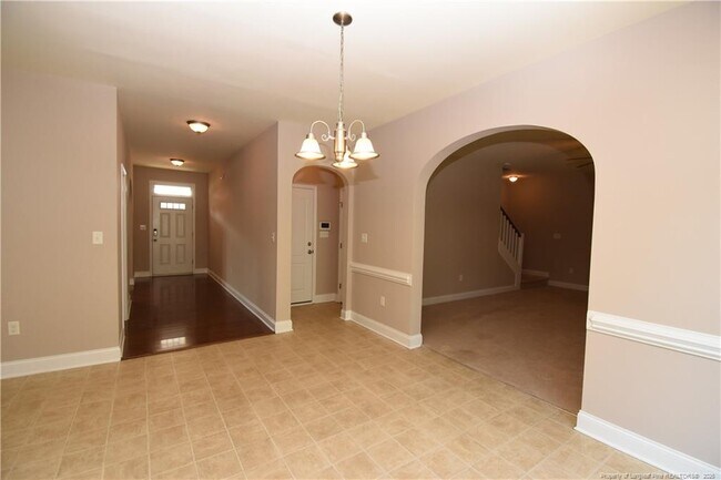 Building Photo - 148 S Prince Henry Way