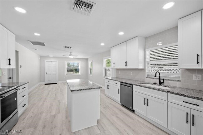 Primary Photo - 527 97th Ave N