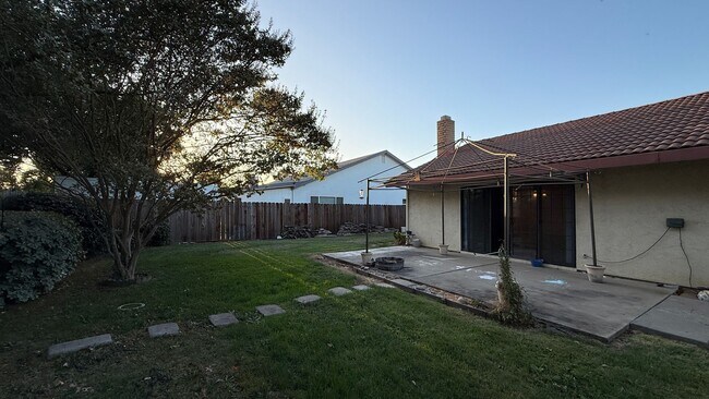 Building Photo - 782 Rachel Dr