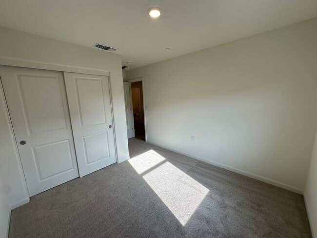 Building Photo - New Build! 4 Bed 3 Bath Home with Solar Included!