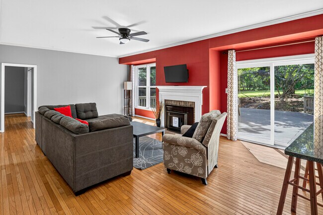 Building Photo - 4512 Rutherford Way