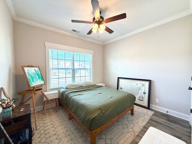 Building Photo - 1013 Berry Bnd