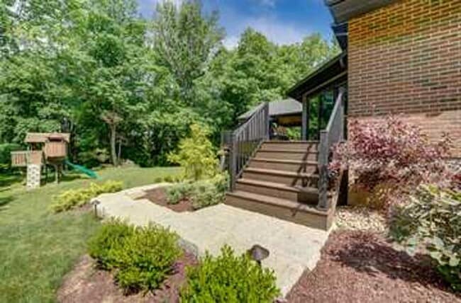 Building Photo - Beautiful Home in Cincinnati!!