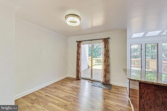 Building Photo - 5 Drumcastle Ct