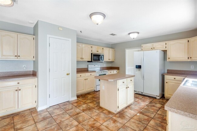 Building Photo - 2566 Barron Ct