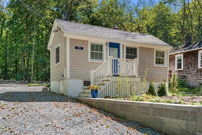 Building Photo - 498 Beechwood St