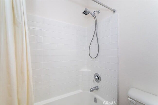 Building Photo - 28629 Farrier Dr