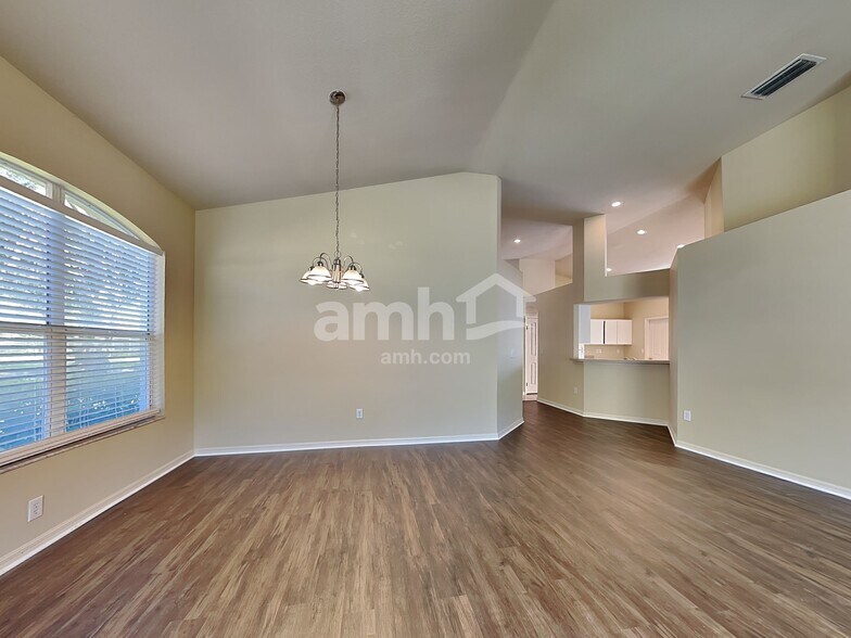 Building Photo - 11803 Easthampton Dr