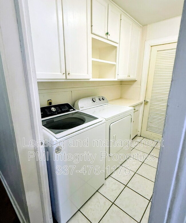 Building Photo - 418 Delgado Dr