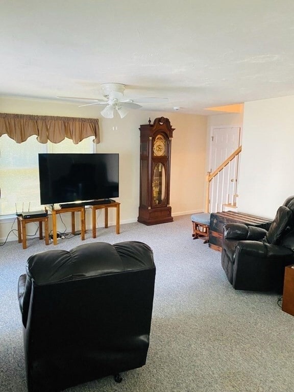 Building Photo - 38 Russell Rd