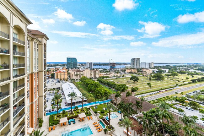 Building Photo - 550 Okeechobee Blvd