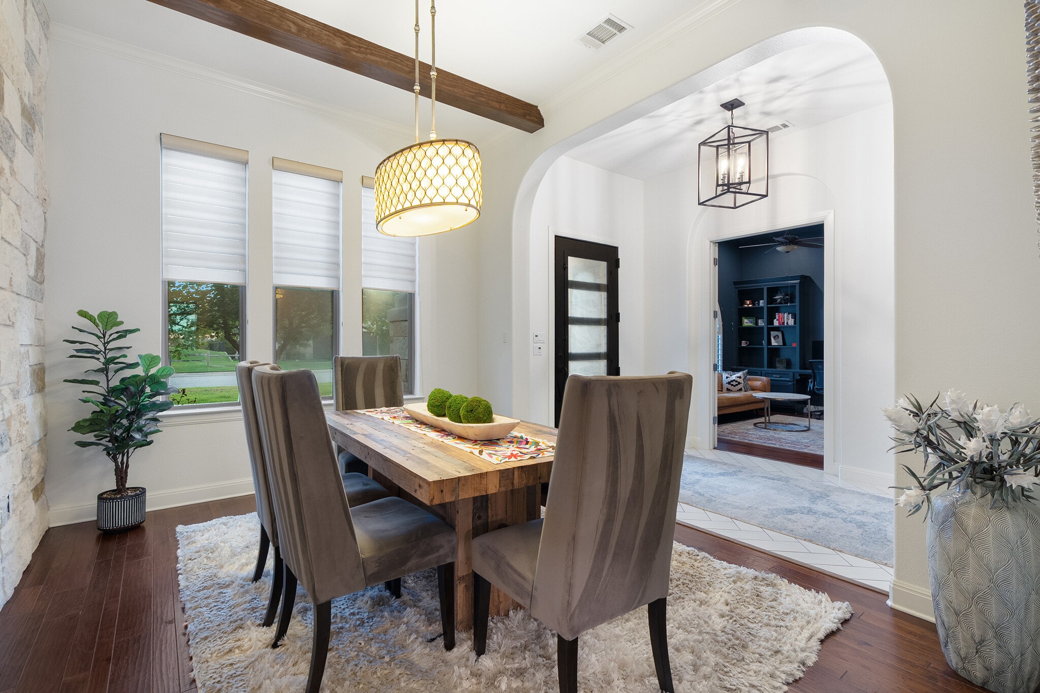 Building Photo - 4113 Sugarloaf Dr