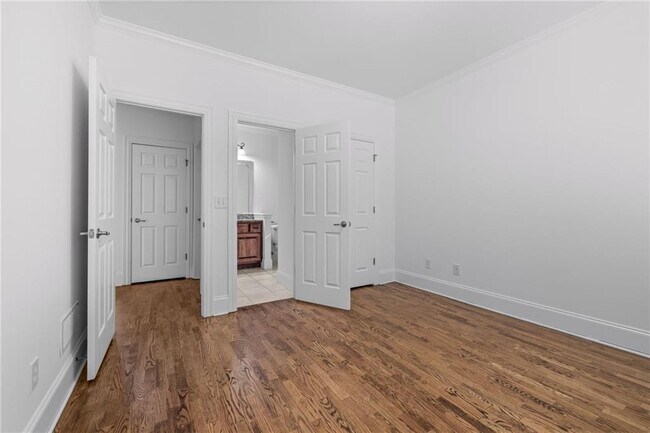 Building Photo - 1475 Boomer Cir