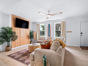 Building Photo - 1107 1st St