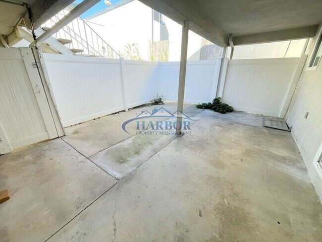 Building Photo - 1107 Opal St