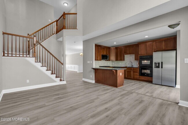 Building Photo - 30 Brookfield Dr