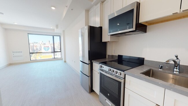 Interior Photo - 345 6th