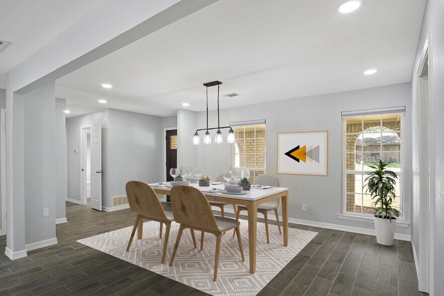 Primary Photo - 2704 Regal Rd