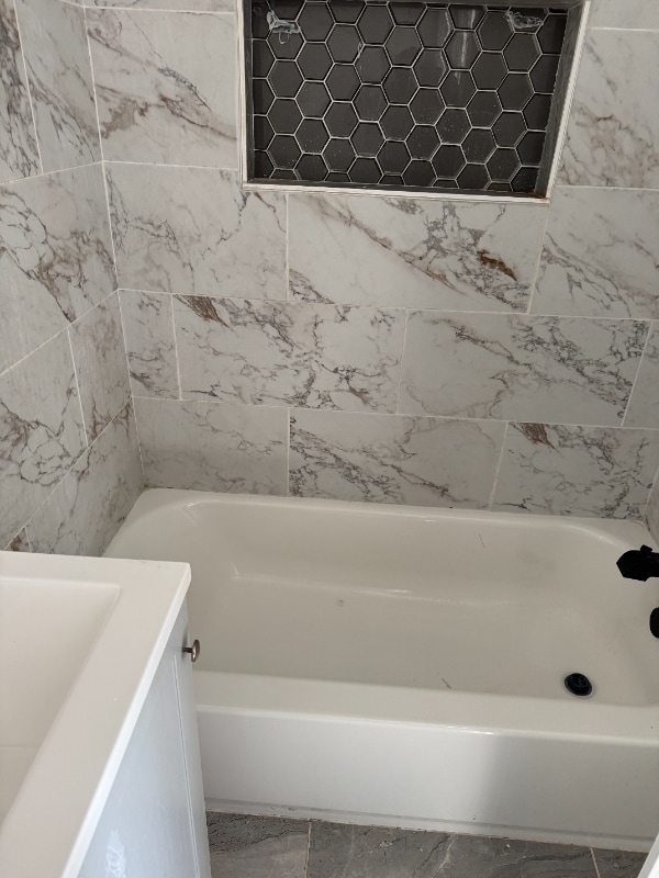 Building Photo - 207 E Broad St