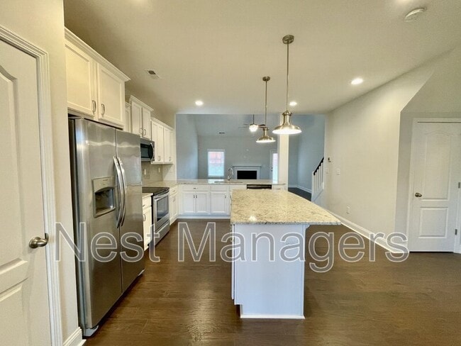 Building Photo - 155 Cromwell Ct