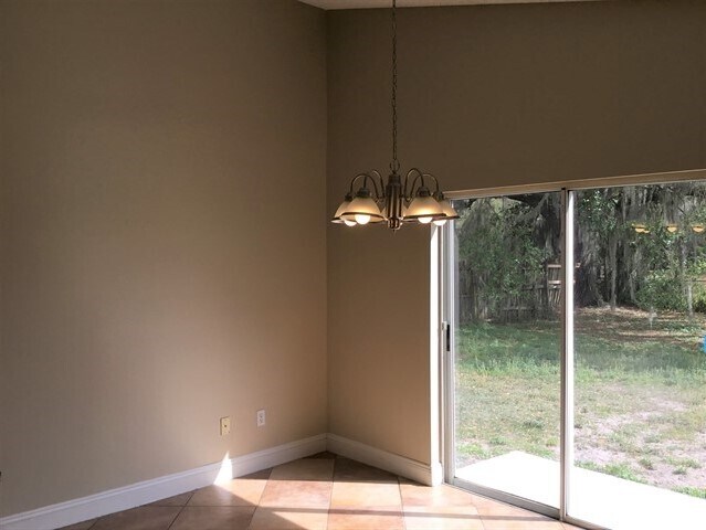 Building Photo - 10122 Richardson Ct