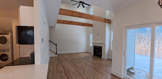 Building Photo - 745 Watervliet Shaker Rd