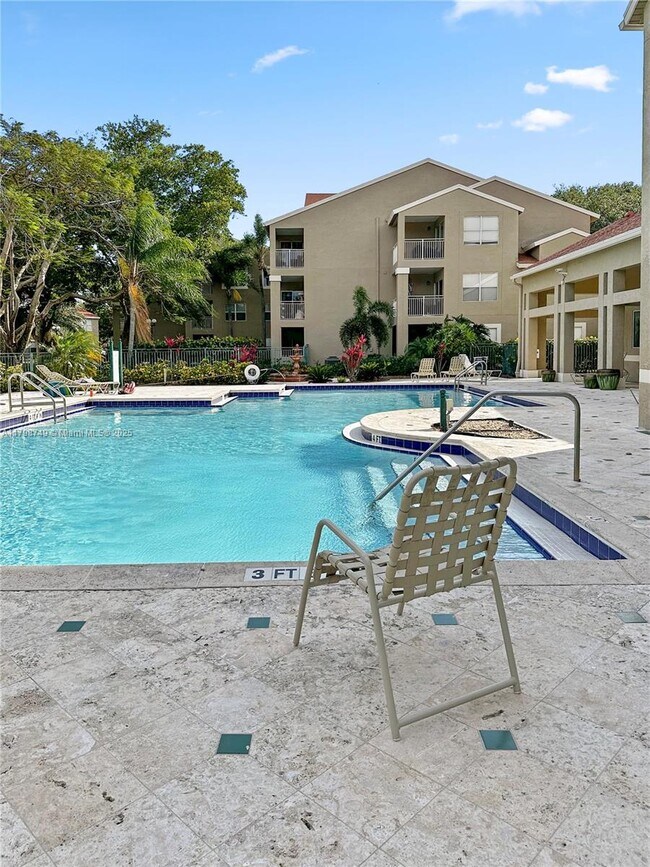 Building Photo - 1725 Palm Cove Blvd