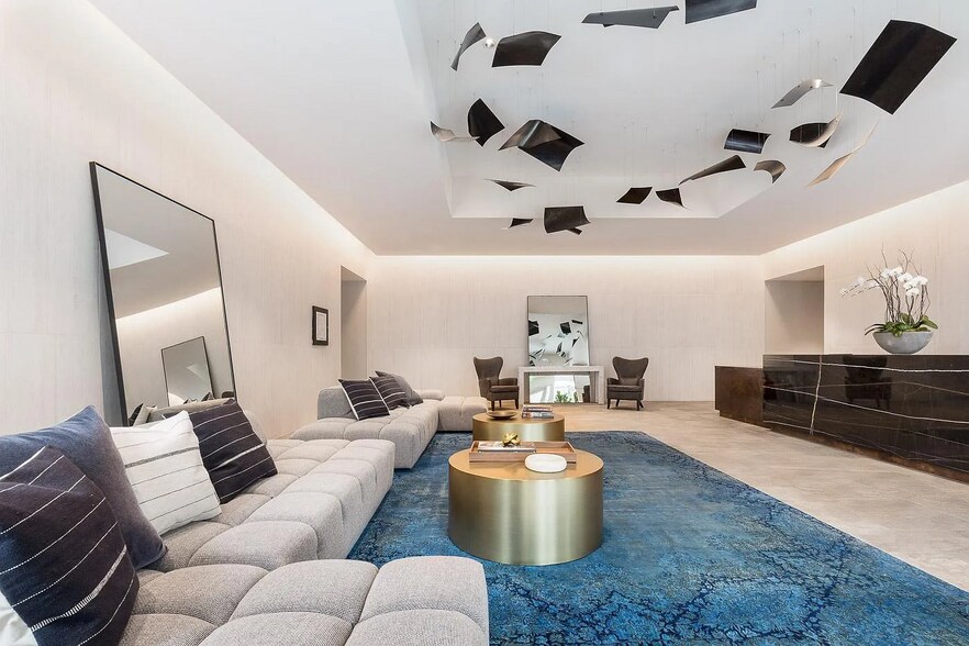 Building Photo - 1000 3rd St