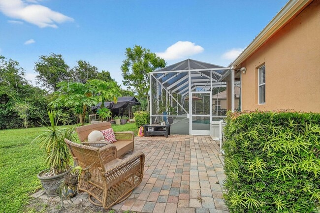 Building Photo - 3769 Victoria Rd