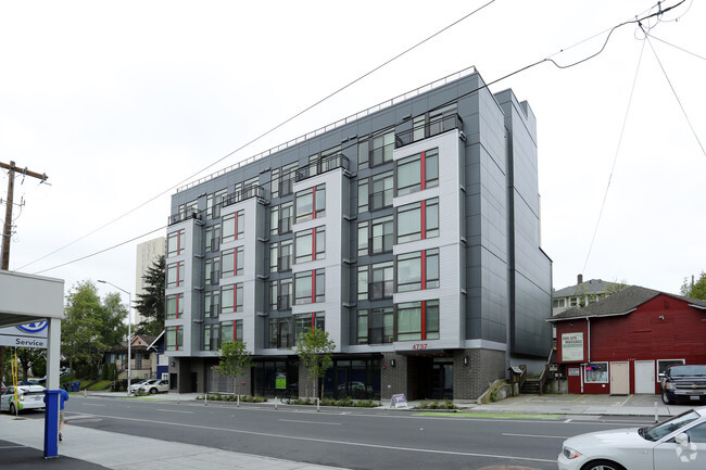 Primary Photo - Prexy Apartments