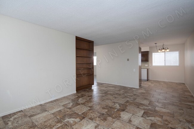 Building Photo - 1 MONTH FREE! Charming 2BR w/ Parking in Pacific Beach