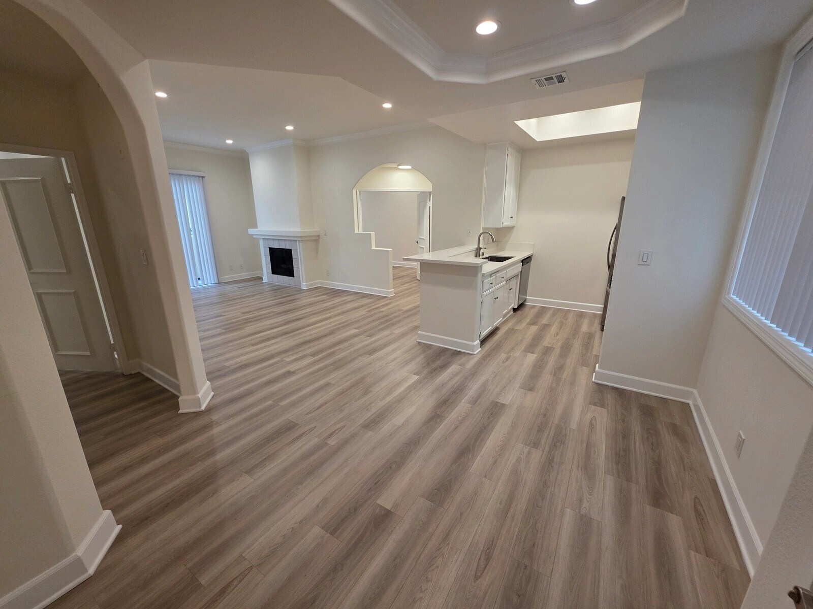 Building Photo - 2669 S Barrington Ave