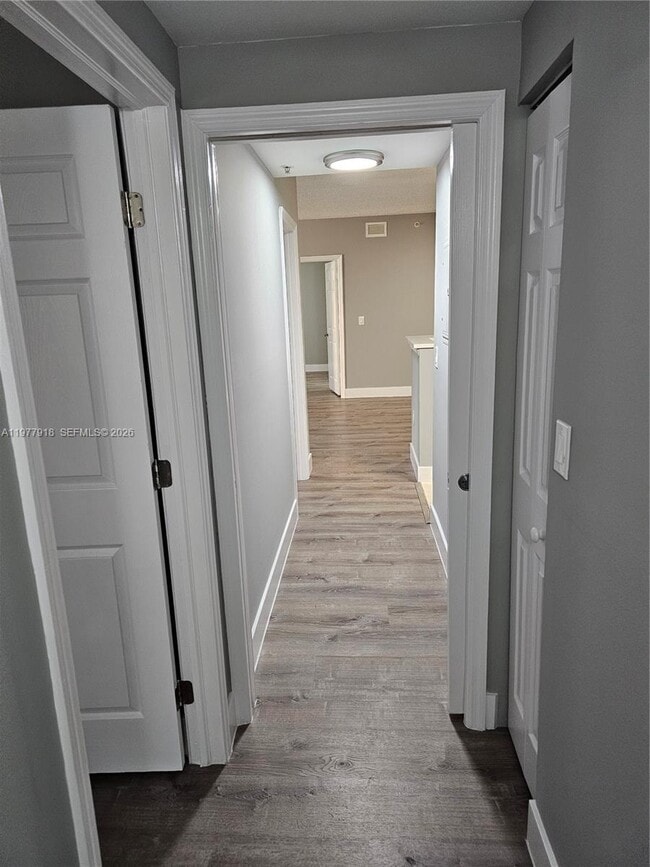 Building Photo - 2320 E Preserve Way