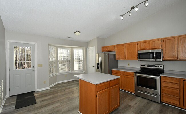 Building Photo - 116 Milbros Ln