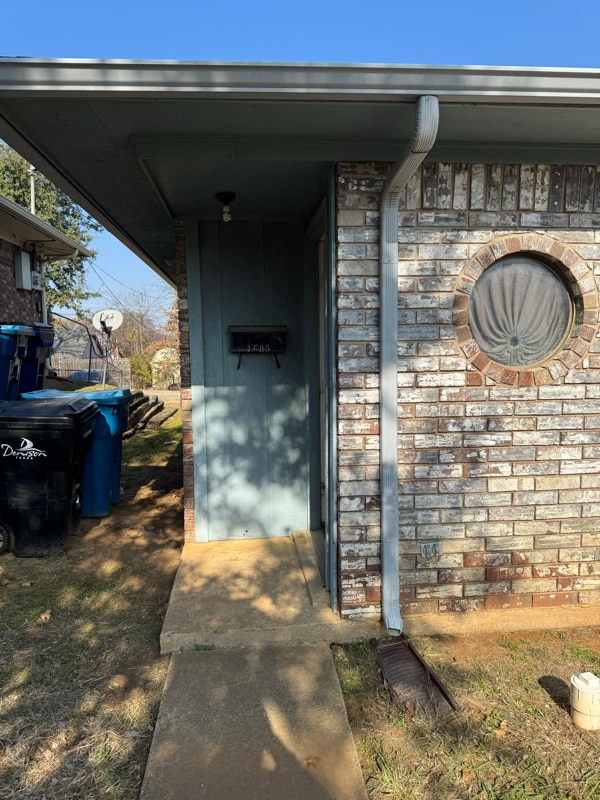 Building Photo - 1603 W Elm St