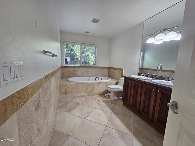 Building Photo - 6949 Elmo St