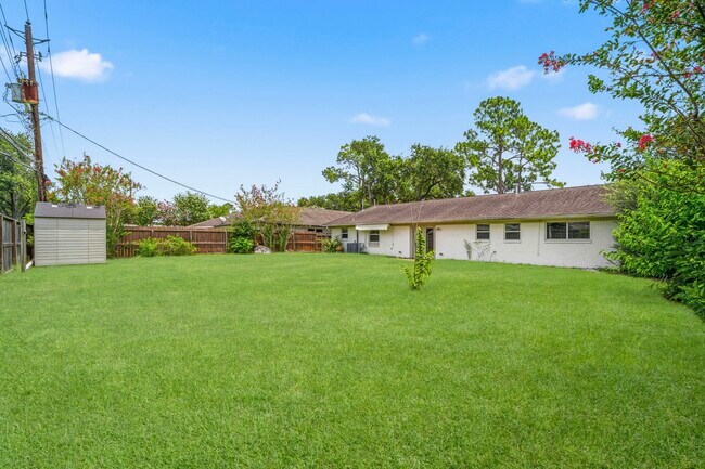 Building Photo - 11102 Endicott Ln