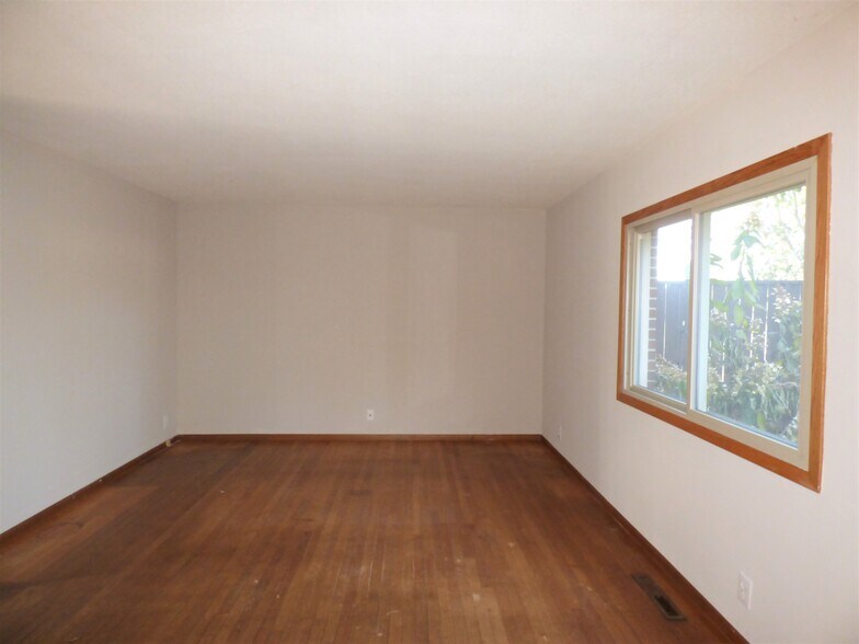 Building Photo - 4043 18th Ave NW