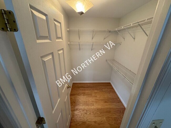 Building Photo - 1520 Northern Neck Dr