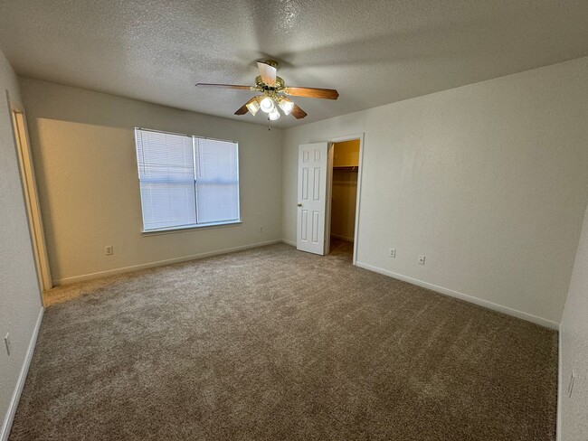 Building Photo - 311 Cedar Ridge Dr