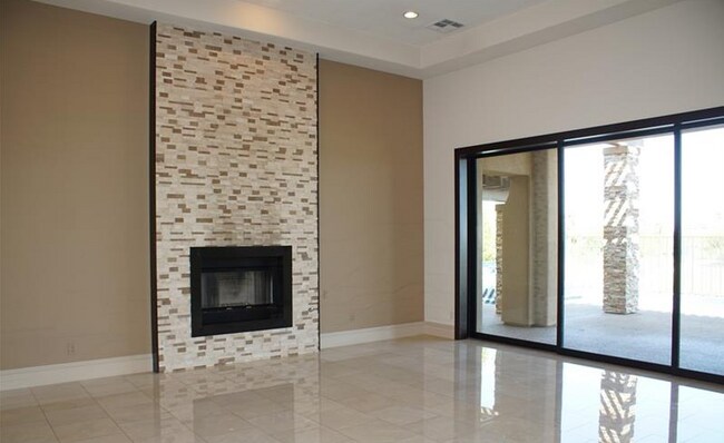 Building Photo - 2244 Green Mountain Ct