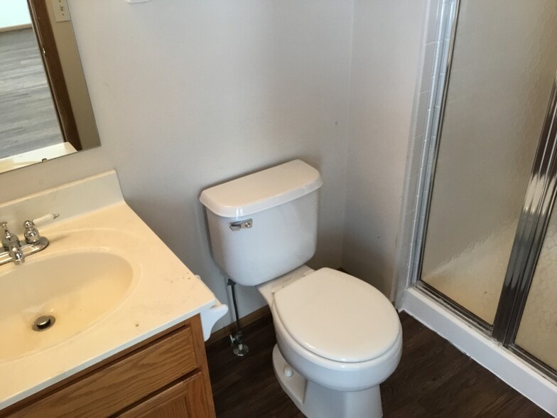Building Photo - 199 Yehlshire Dr