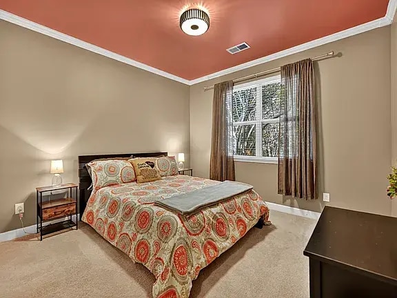 Building Photo - 5004 El Molino Dr