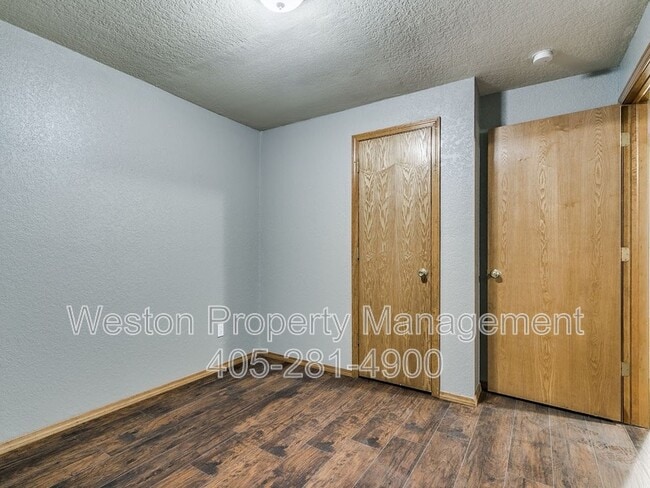 Building Photo - 1304 Regency Blvd