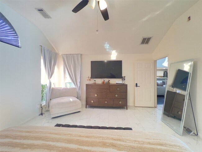 Building Photo - 10503 Desert Springs Cir