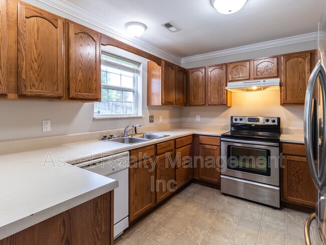 Building Photo - 2123 Cartmill Dr
