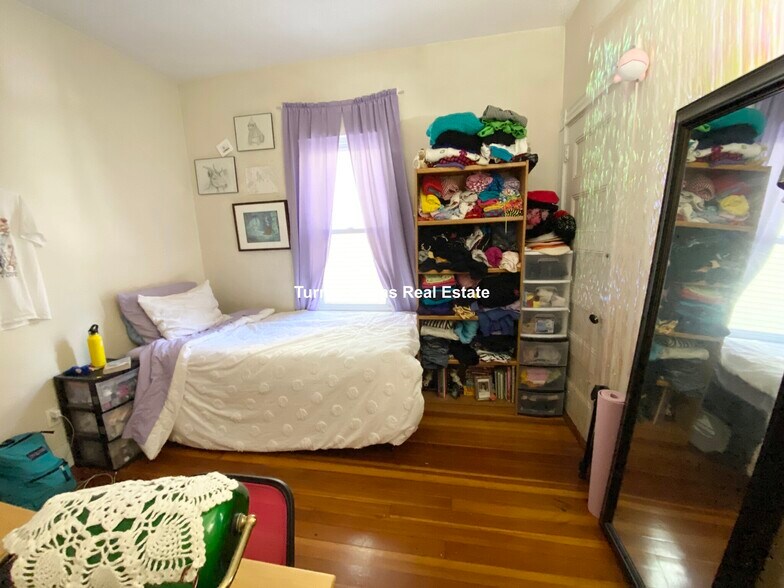 Building Photo - 34 Darling St