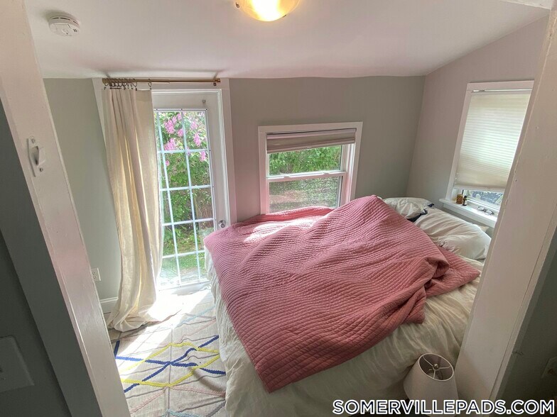 Building Photo - 60 Atherton St